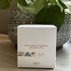 NEW VOY Fragrance Oak Aged Cognac Black Fig Soy Candle Tobacco Frankincense Gift